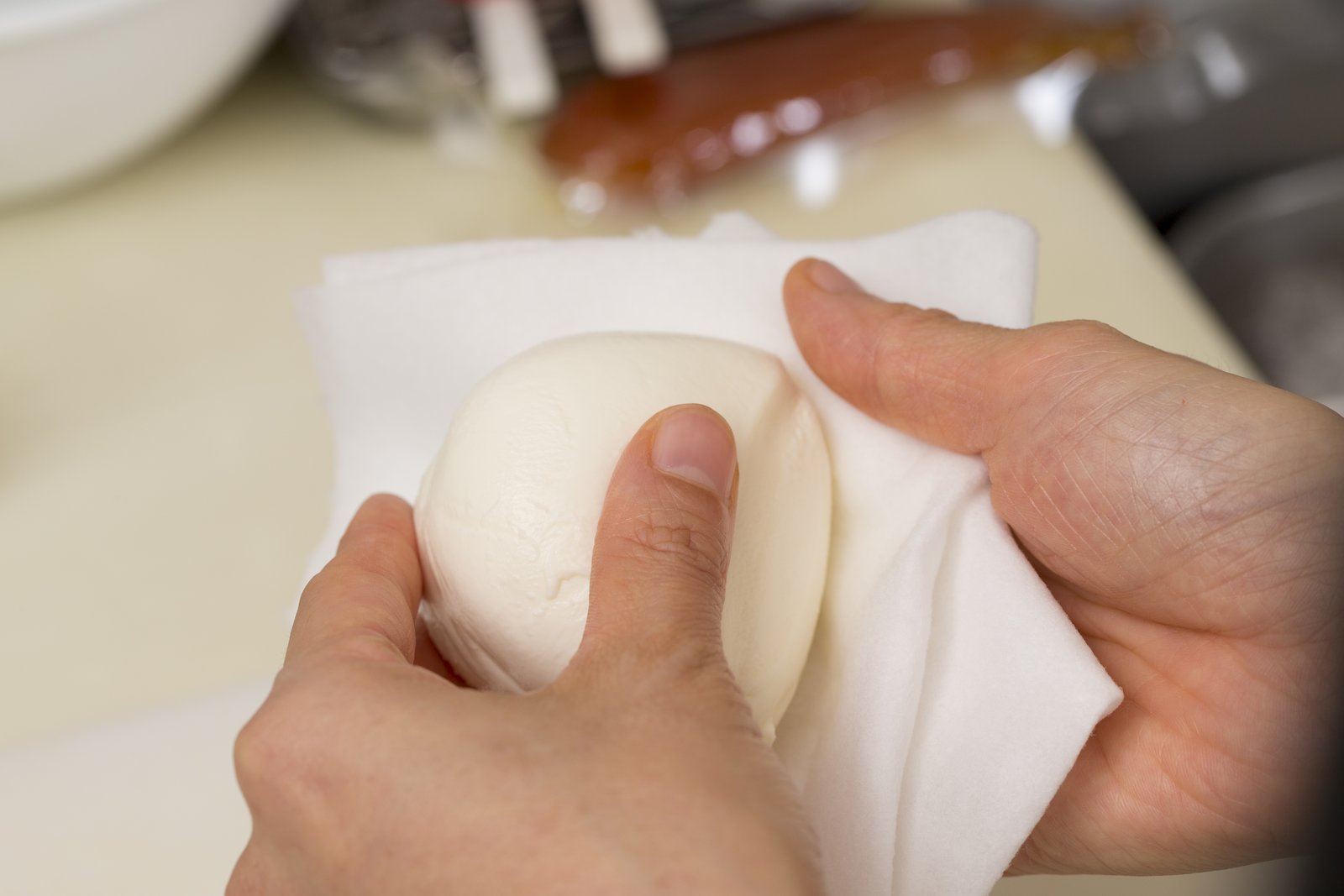 からすみカプレーゼの作り方 手順1