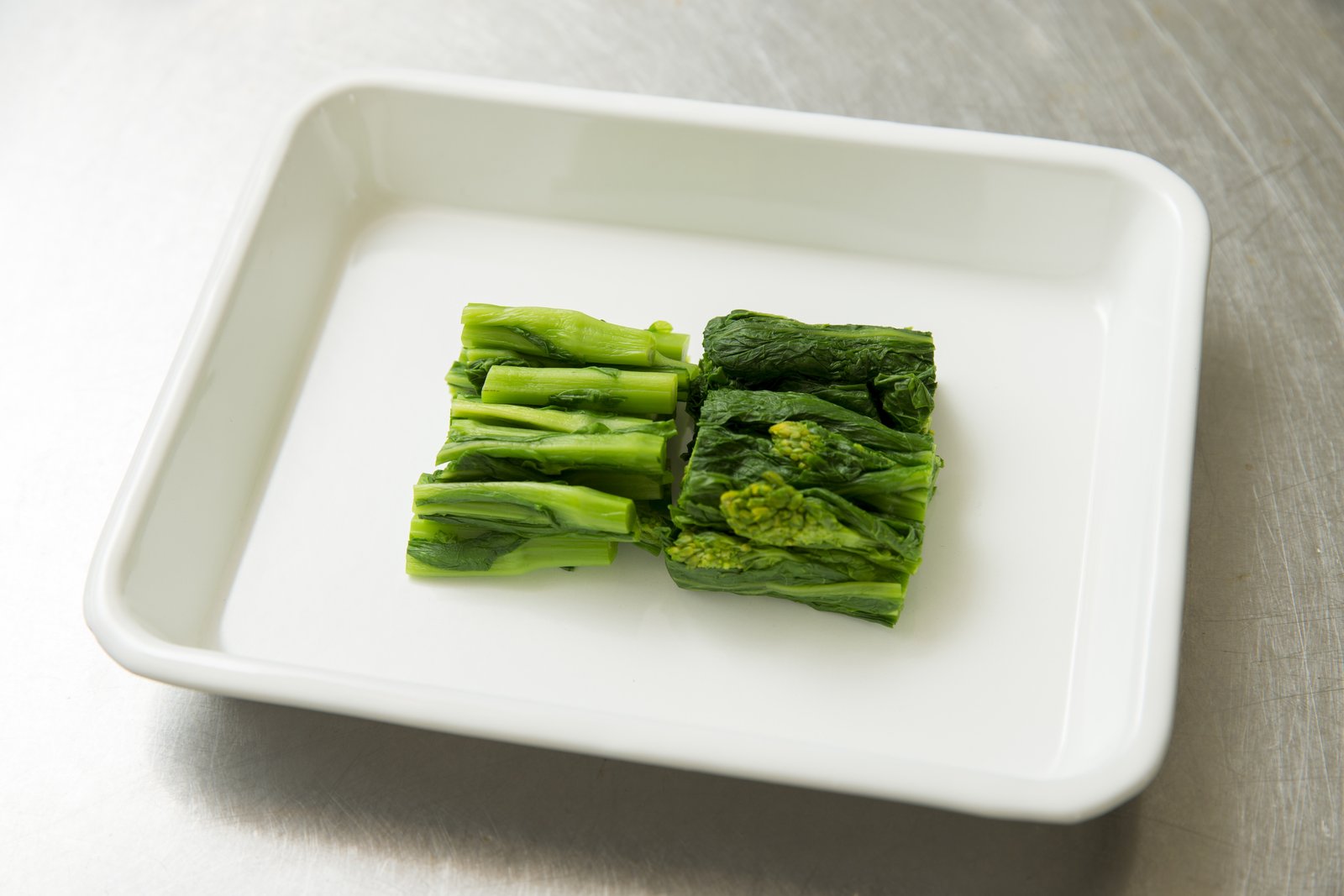 菜の花のからすみ辛子酢みそ和えの作り方 手順1
